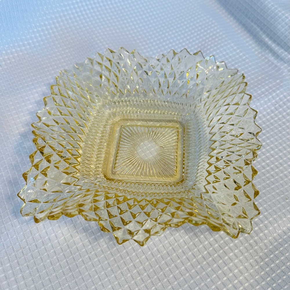 Pale amber scalloped edge carnival glass ashtray